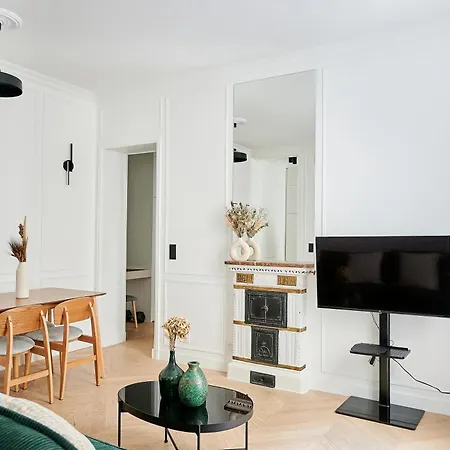 Luxury 1min From Eiffel Tower باريس